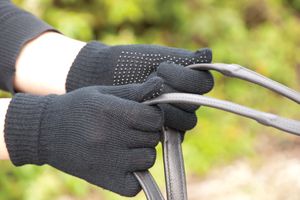Kootud täiskasvanute kindad grippidega